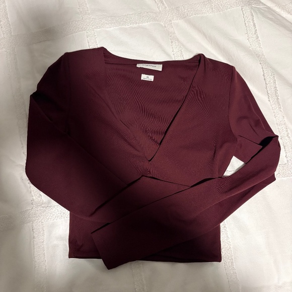 Babaton Contour Long Sleeve – Burgundy / Wine Size XS - Picture 1 of 3
